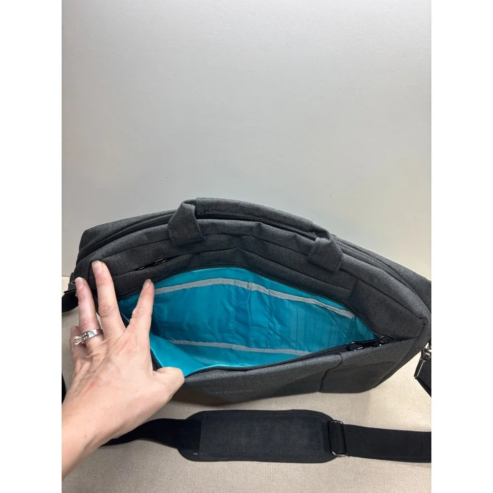 Kroser laptop bag